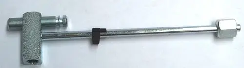Düsenstockrohr aus Metall, mit einer T-förmigen Struktur und einer langen Stange, geeignet für Daikin Produkte.